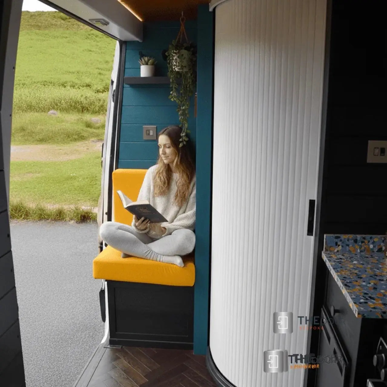 TAMdoûr Tambour Door Kit Cut 2000mm x 800mm with Flex Track for Straight Slide with 90 degree turn or Curved Close Finish THEdoûr Bespoke