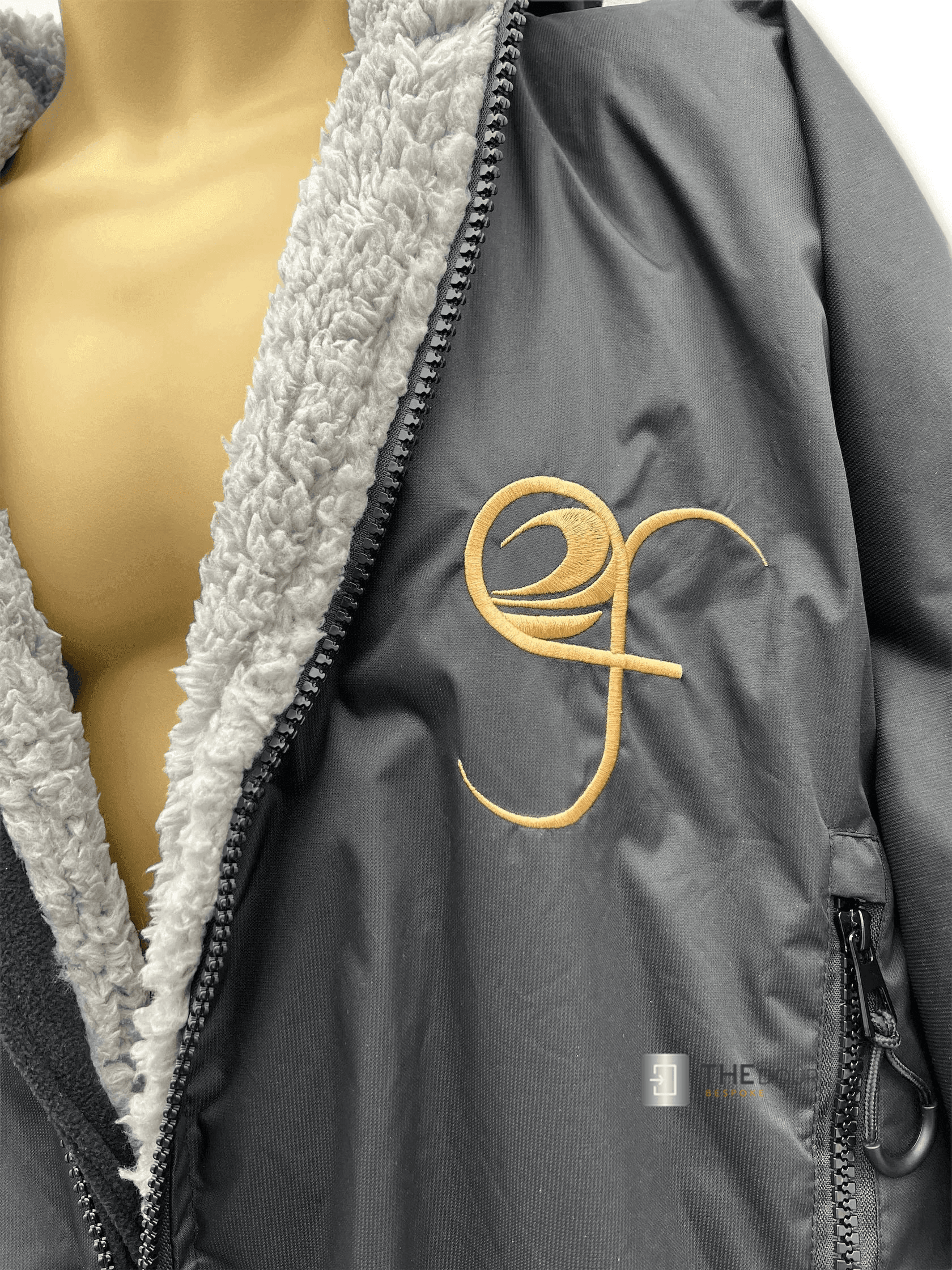 GF Large Dry Beach Changing Robe, Sherpa Fleece Lining - Waterproof, Windproof Oversized Coat - Swimming - Water-sports