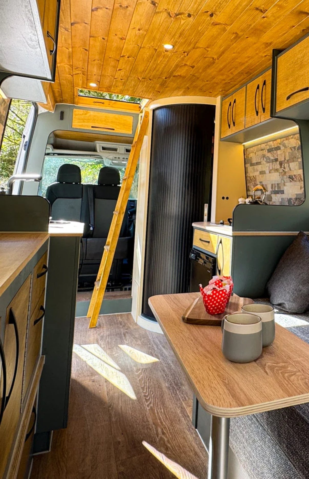 TAMdoûr Tambour Door Kit Cut 1850mm x 700mm with Flex Track for Straight Slide with 90 degree turn or Curved Close Finish