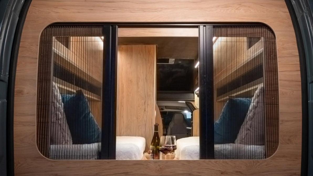 ROLdour – Maßanfertigung. Bestellen Sie jede Patronenlänge in mm bis max. 2000 mm x jede Schienenlänge in mm bis max. 1000 mm (Gesamtgröße bis zu den Außenkanten des Rahmens).