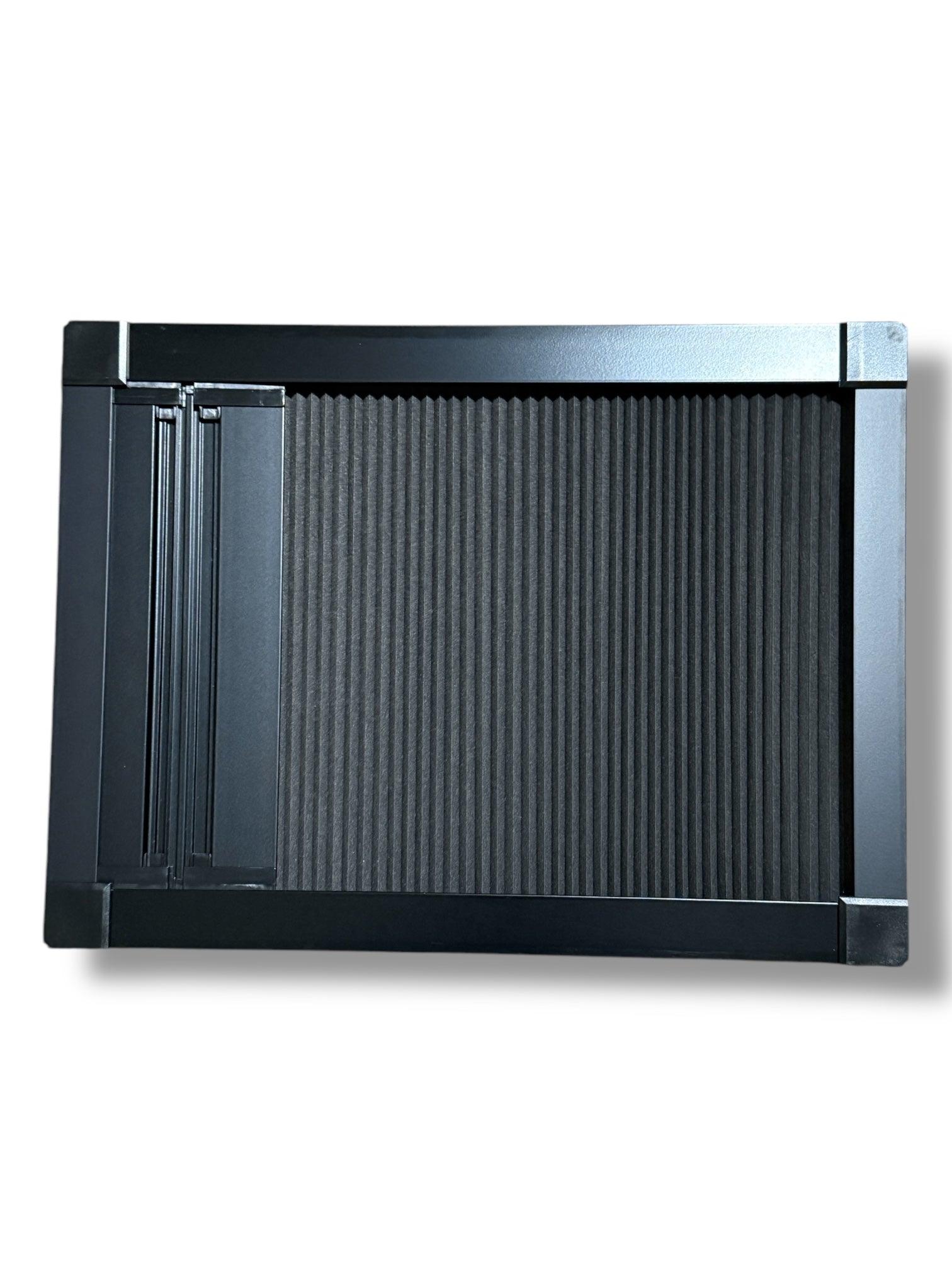 ROLdour – Maßanfertigung. Bestellen Sie jede Patronenlänge in mm bis max. 2000 mm x jede Schienenlänge in mm bis max. 1000 mm (Gesamtgröße bis zu den Außenkanten des Rahmens).