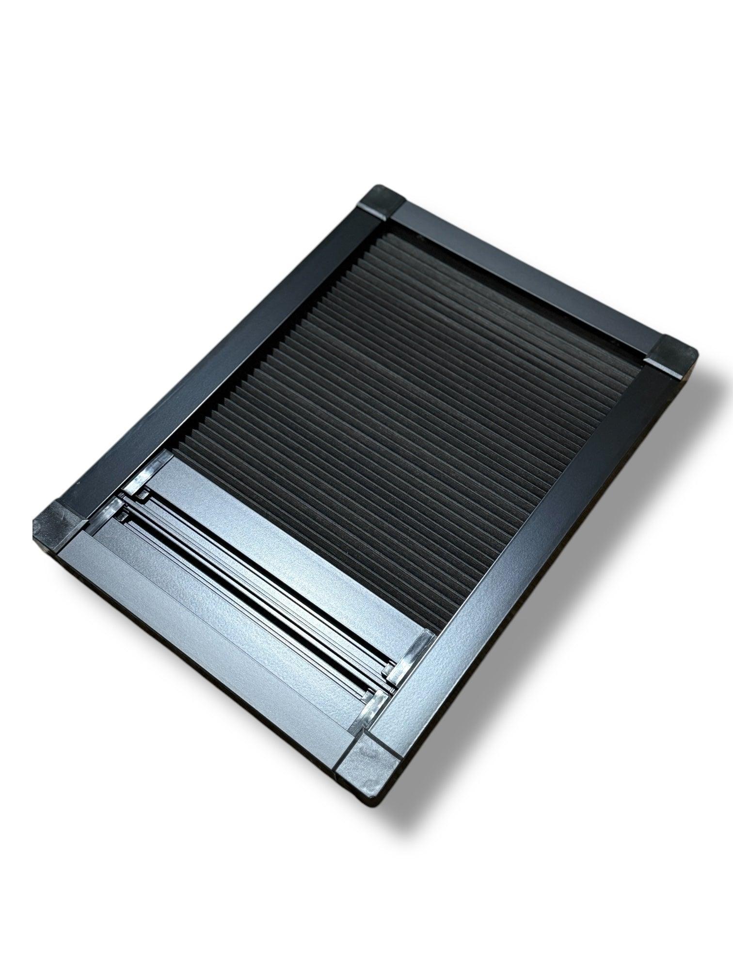 ROLdour – Maßanfertigung. Bestellen Sie jede Patronenlänge in mm bis max. 2000 mm x jede Schienenlänge in mm bis max. 1000 mm (Gesamtgröße bis zu den Außenkanten des Rahmens).