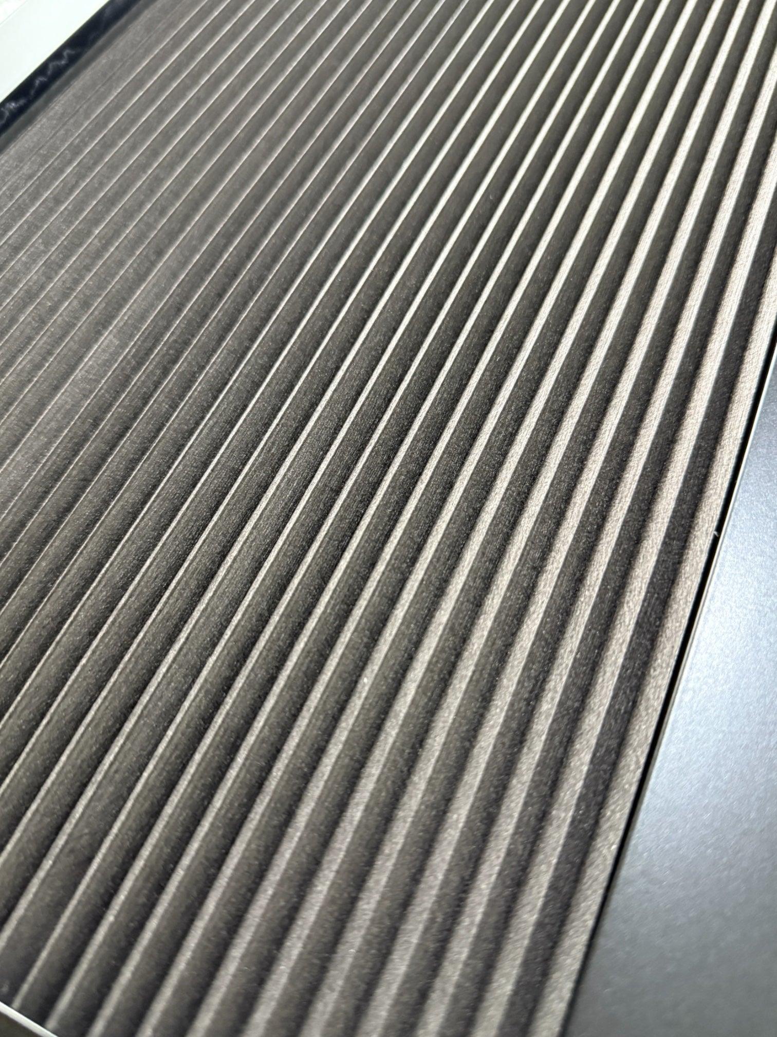 ROLdour – Maßanfertigung. Bestellen Sie jede Patronenlänge in mm bis max. 2000 mm x jede Schienenlänge in mm bis max. 1000 mm (Gesamtgröße bis zu den Außenkanten des Rahmens).