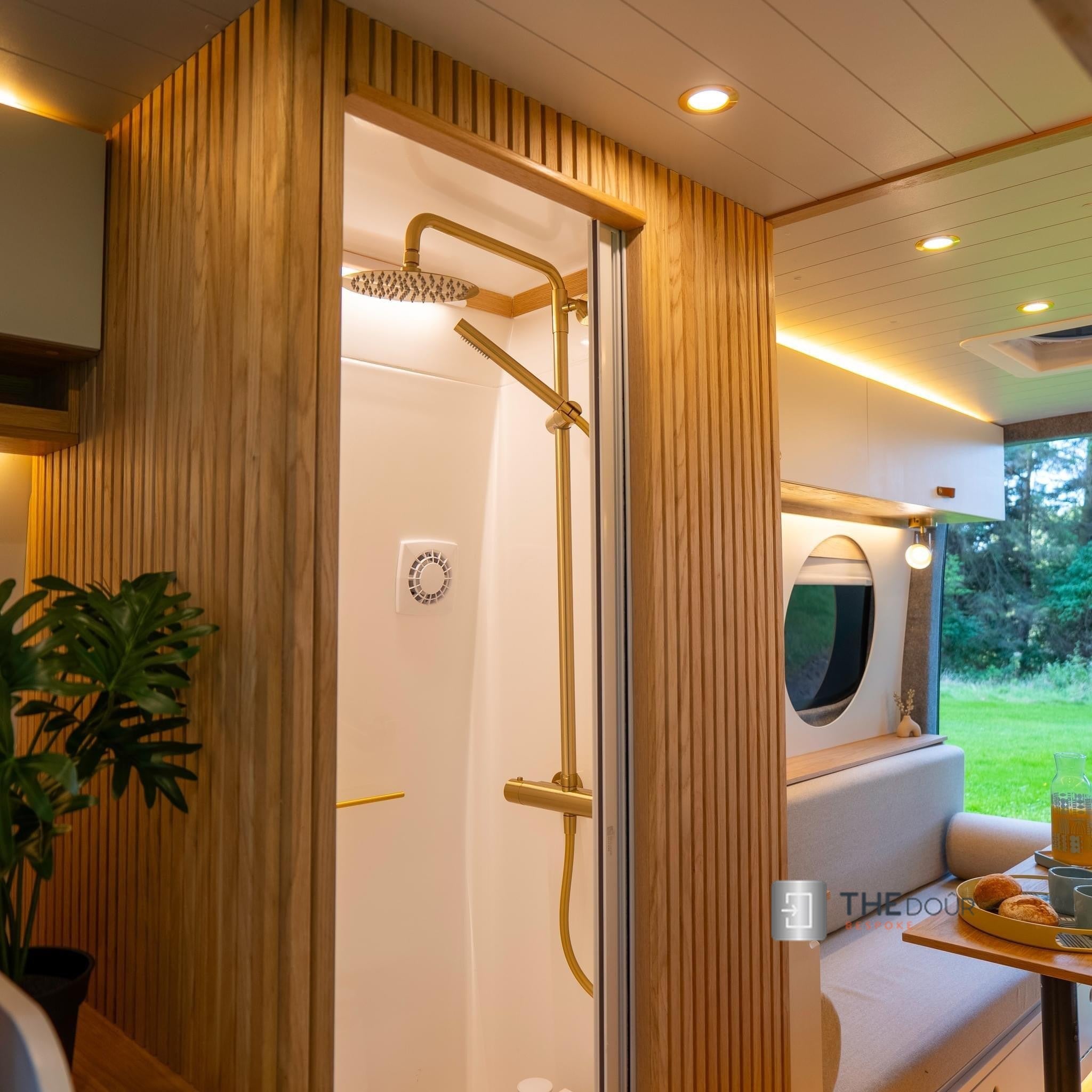 ROLdour Gloss Black Intrekbare waterdichte camper, RV Douchedeur kit Tambour Alternative