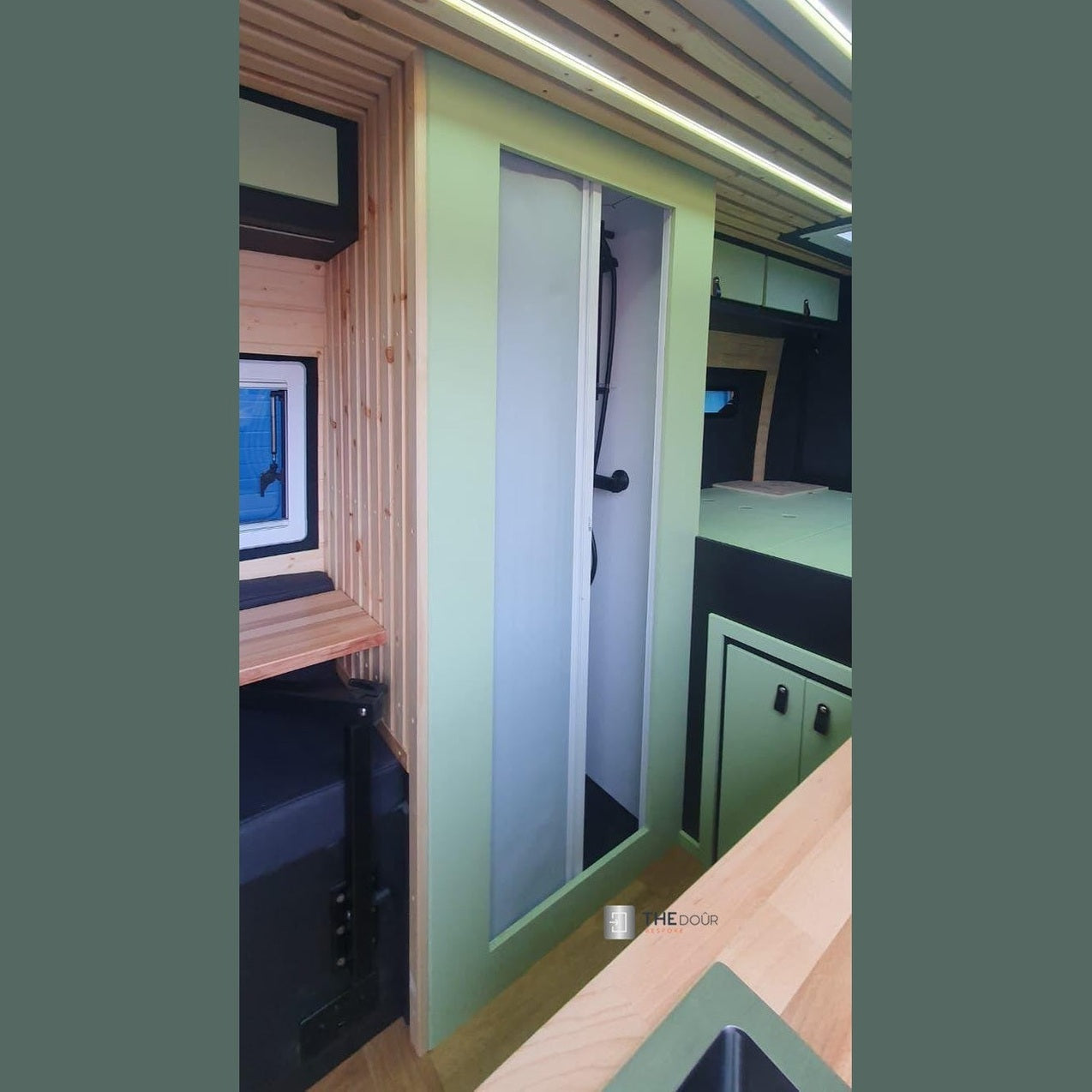 ROLdour Gloss Black Intrekbare waterdichte camper, RV Douchedeur kit Tambour Alternative