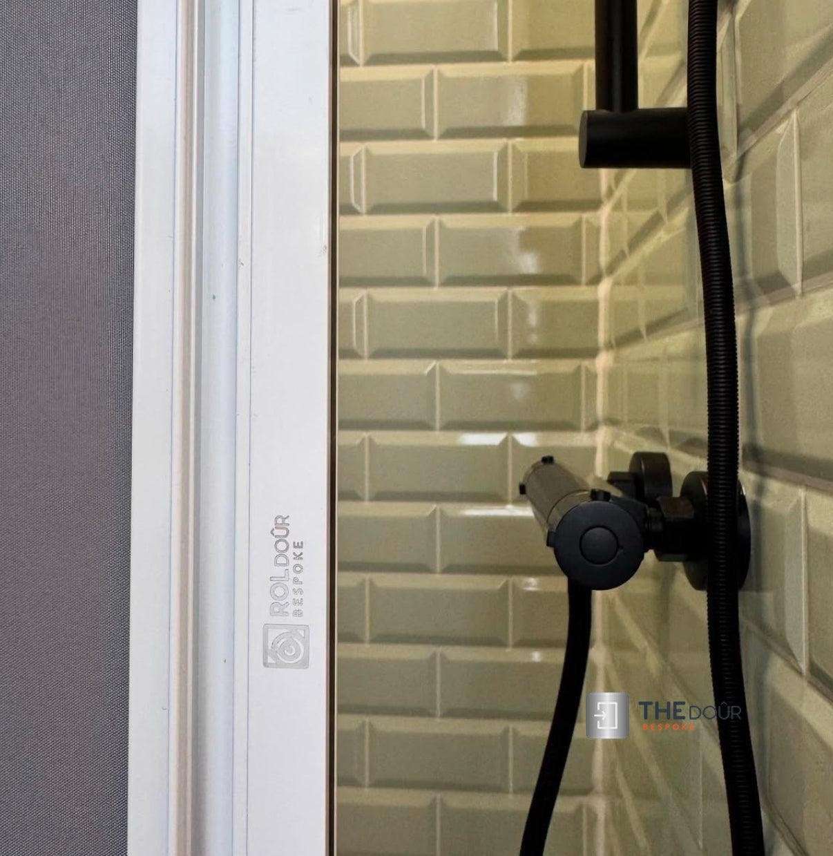 ROLdour Gloss Black Intrekbare waterdichte camper, RV Douchedeur kit Tambour Alternative