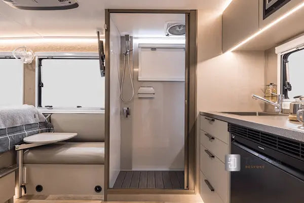 ROLdour Duschtür-Set, glänzend schwarz, einziehbar, wasserdicht, für Wohnmobile und Wohnmobile, Tambour-Alternative THEdoûr Bespoke