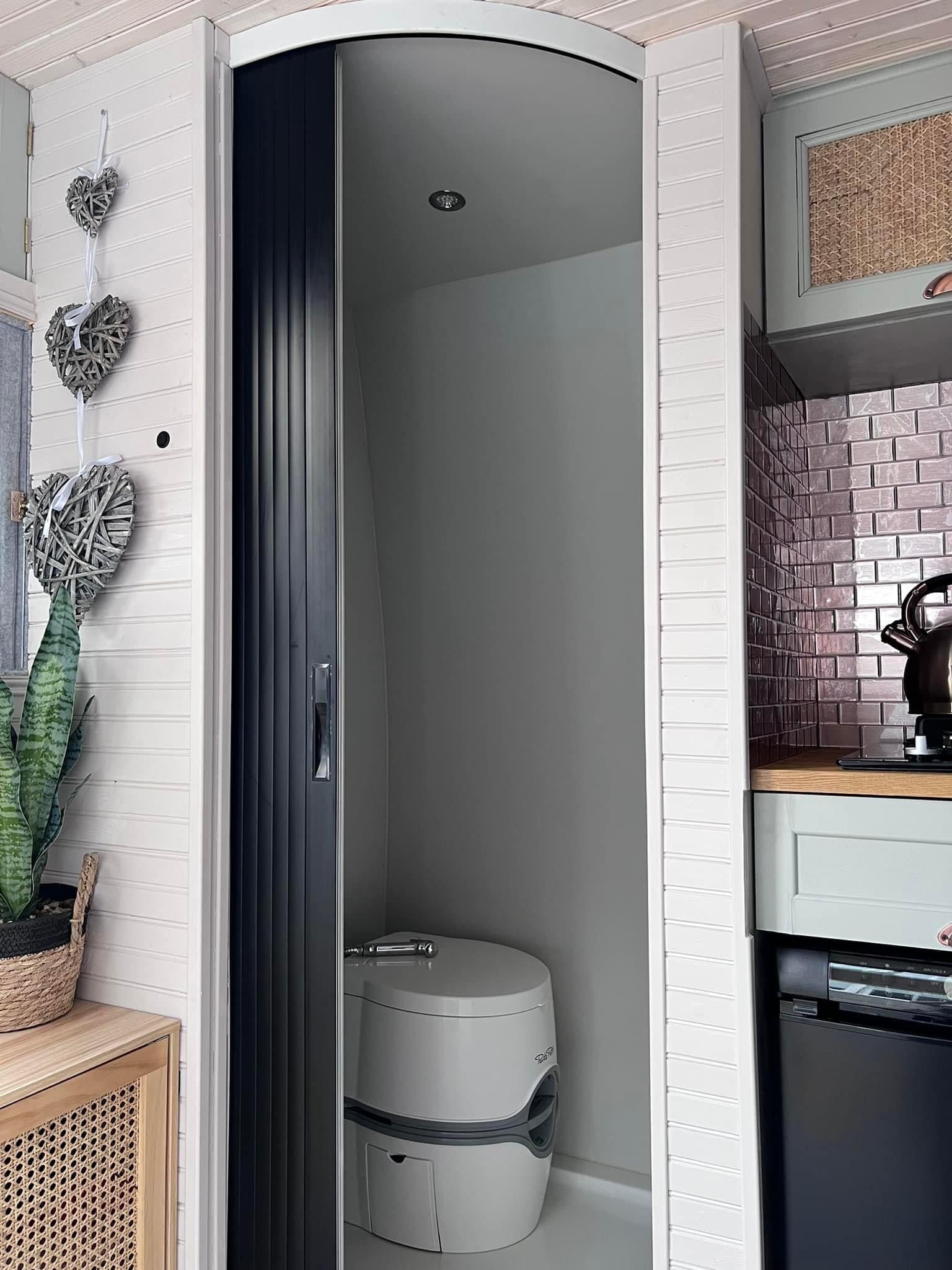 TAMdoûr Tambour Door Kit Cut 1850mm x 700mm with Flex Track for Straight Slide with 90 degree turn or Curved Close Finish