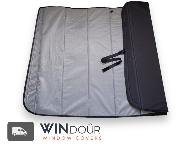 WINdoûr isolierte magnetische Windschutzscheibe und Verdunkelungsfensterabdeckung für alle Sprinter-Modelle.