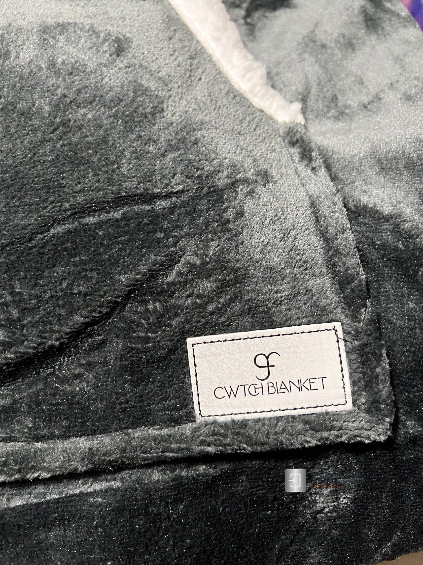 CwtchBlanket Giant 200cm x 170cm Extra Thick Sherpa Fleece Camper Blanket