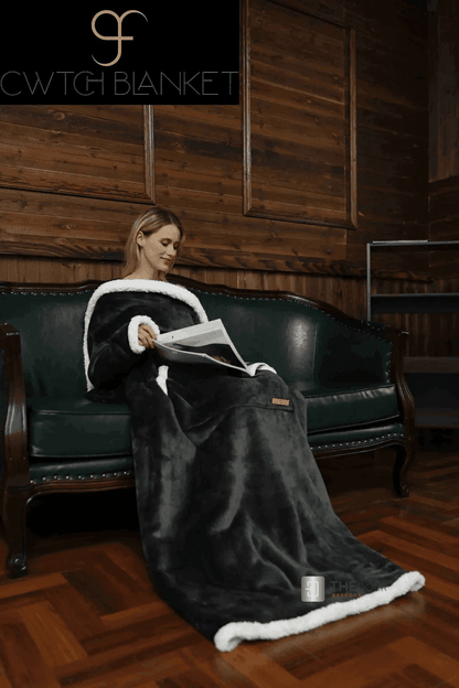 CwtchBlanket Giant 200cm x 170cm Extra Thick Sherpa Fleece Camper Blanket