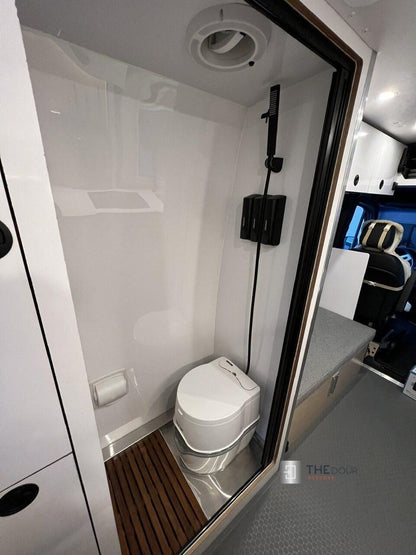 ROLdour – Maßanfertigung. Bestellen Sie jede Patronenlänge in mm bis max. 2000 mm x jede Schienenlänge in mm bis max. 1000 mm (Gesamtgröße bis zu den Außenkanten des Rahmens).