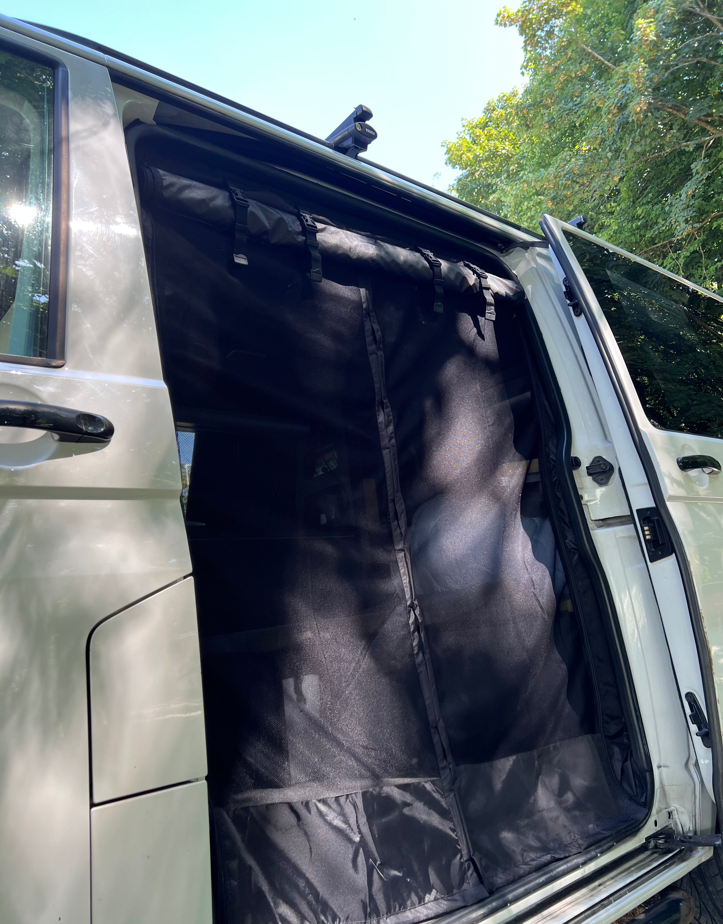 A GRADE / RETURN AS NEW VANdoûr Universal Campervan 4 in 1 Mosquito / Fly Net + Privacy Layer Med/Large