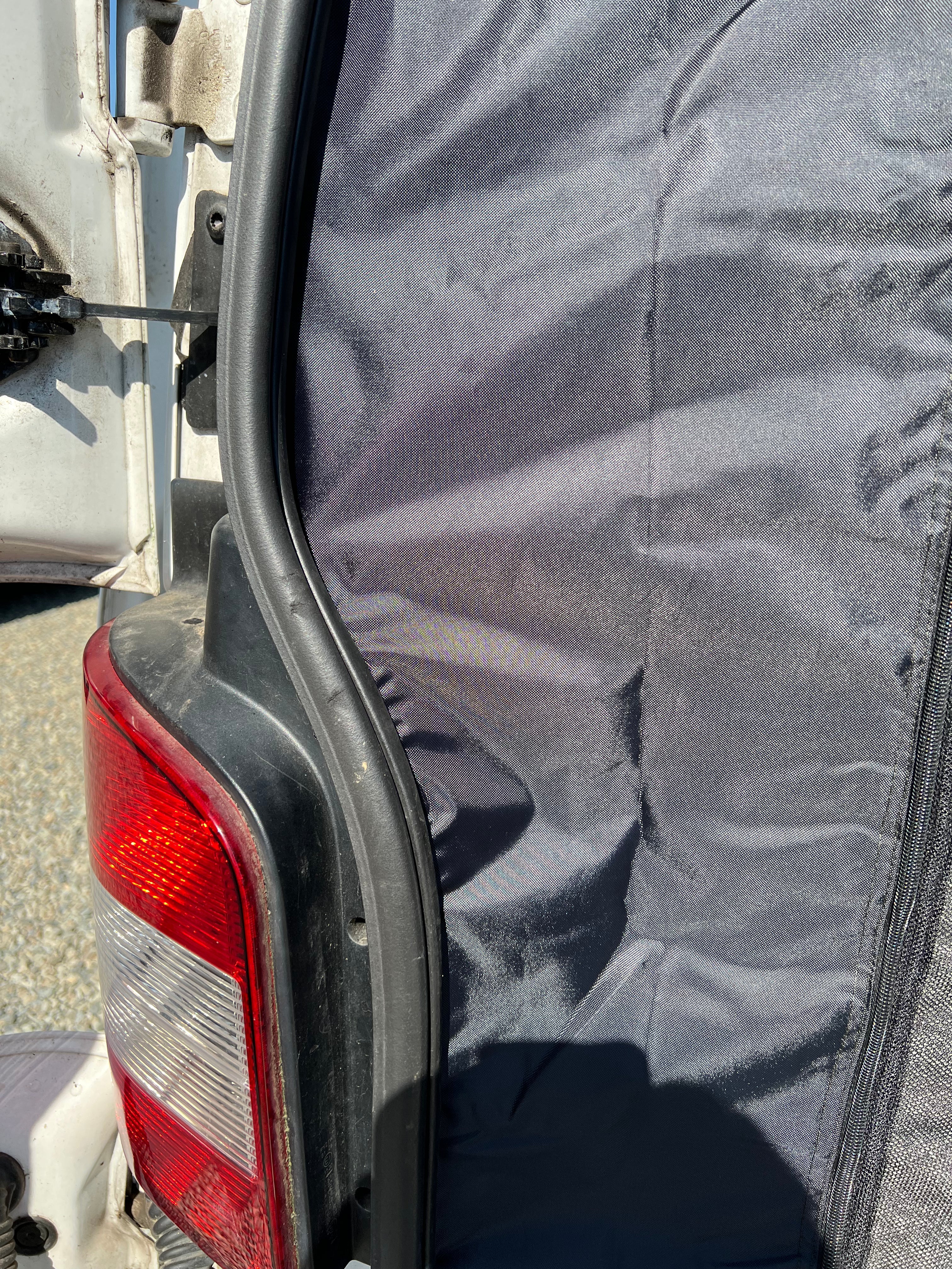 A GRADE / RETURN AS NEW) SWB VANdoûr Universal Campervan 4 in 1 Mosquito + Fly Net + Waterproof / Privacy Layer, to fit either side or rear.